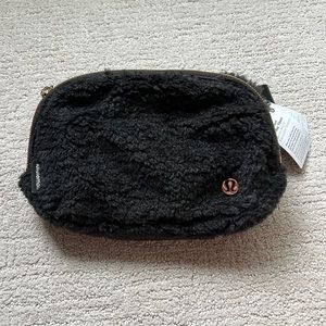 NWT Lululemon Fleece Everywhere Belt Bag